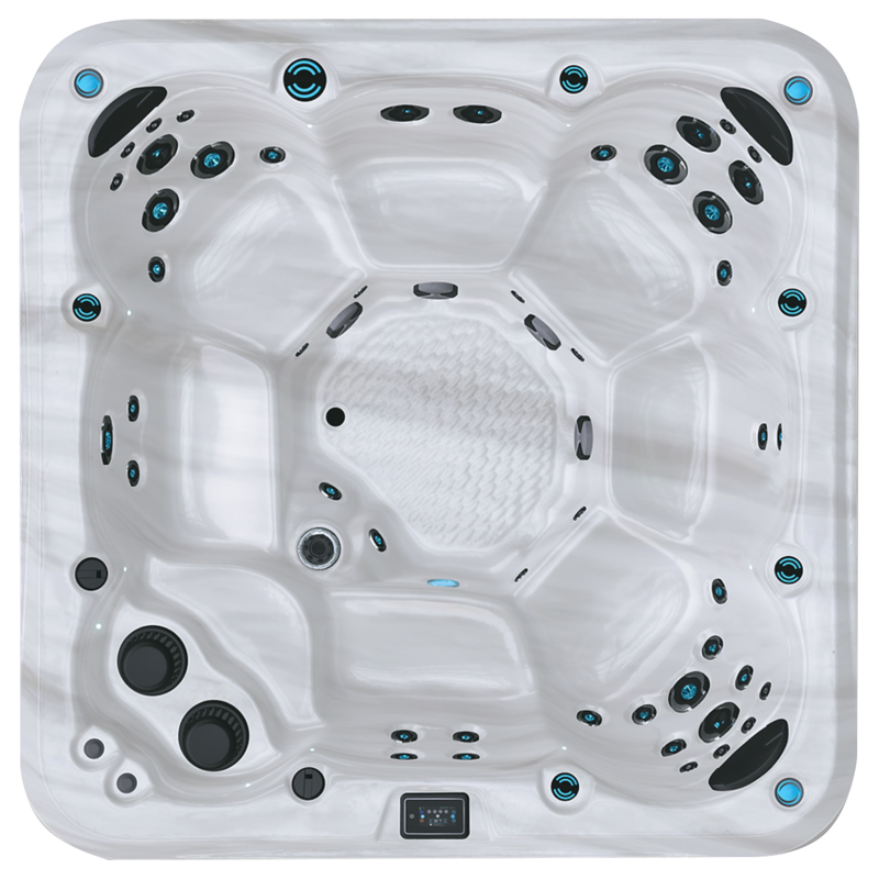 Maple Spas® M820 Hot Tub